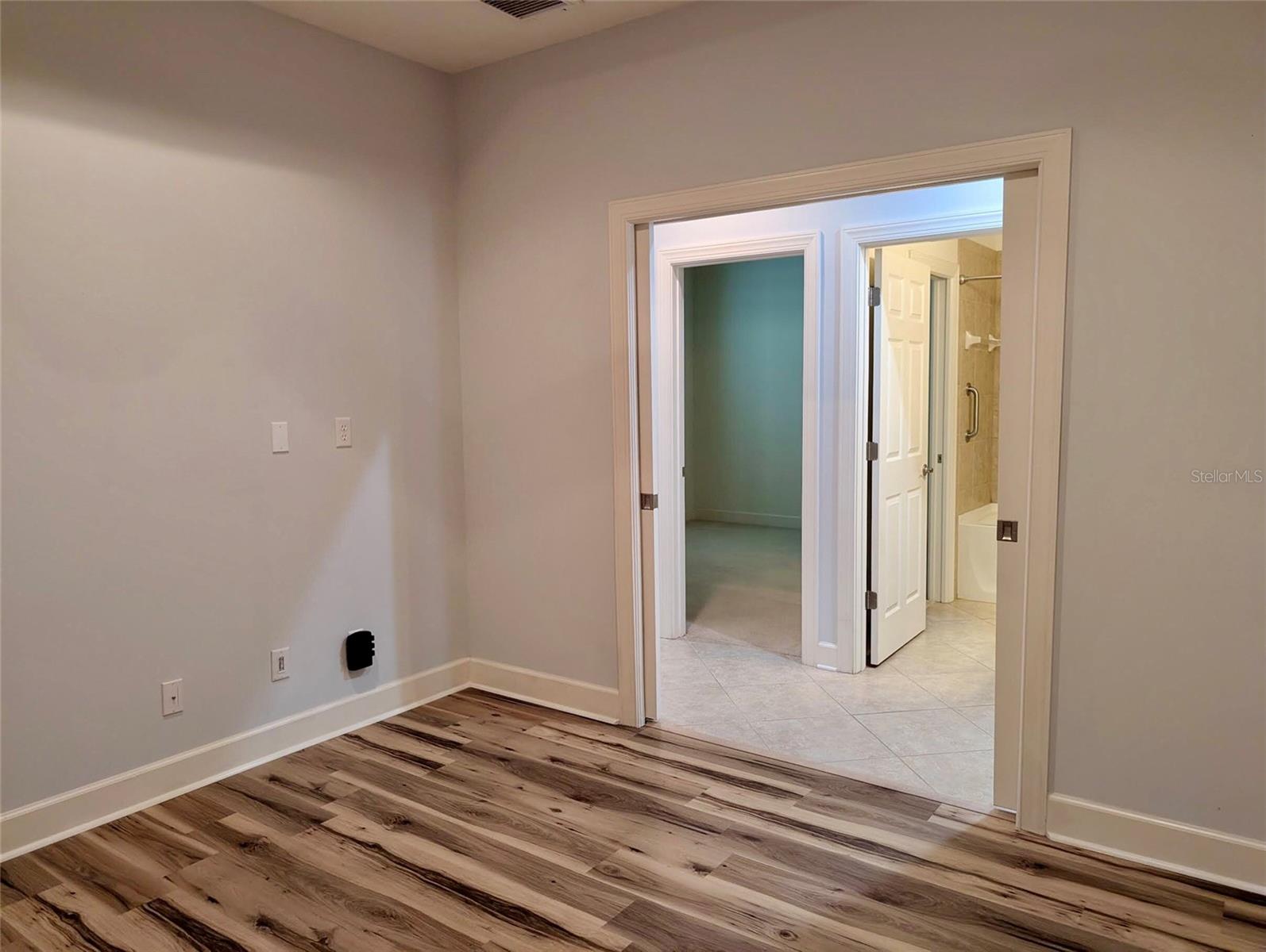 VERONA RESERVE - Residential