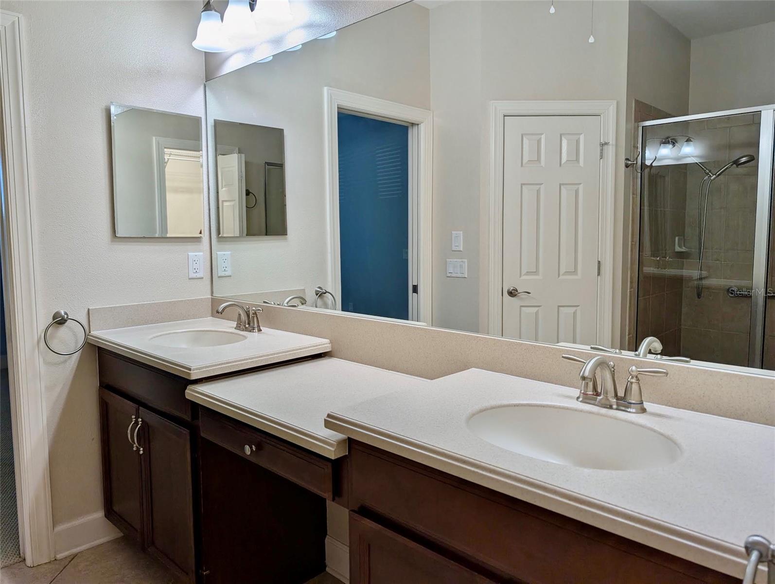 VERONA RESERVE - Residential