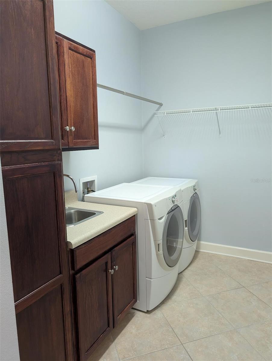 VERONA RESERVE - Residential