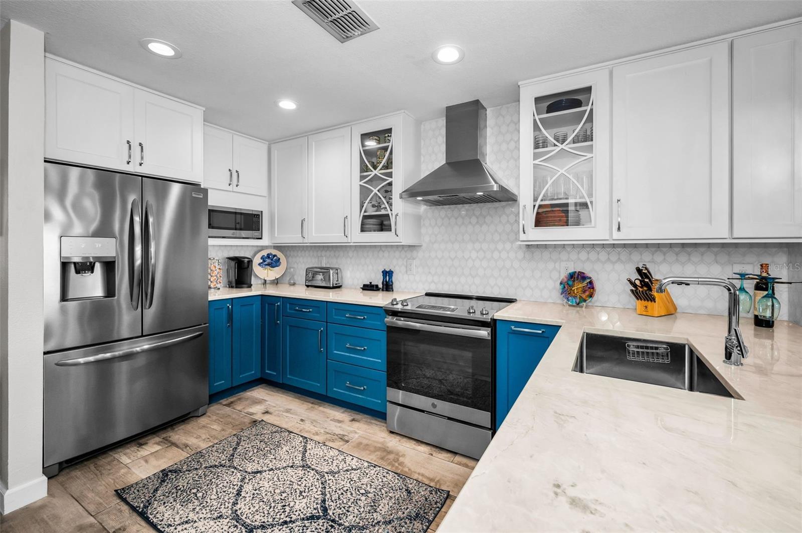 SUNSET BAY INDIAN ROCKS BEACH - Residential