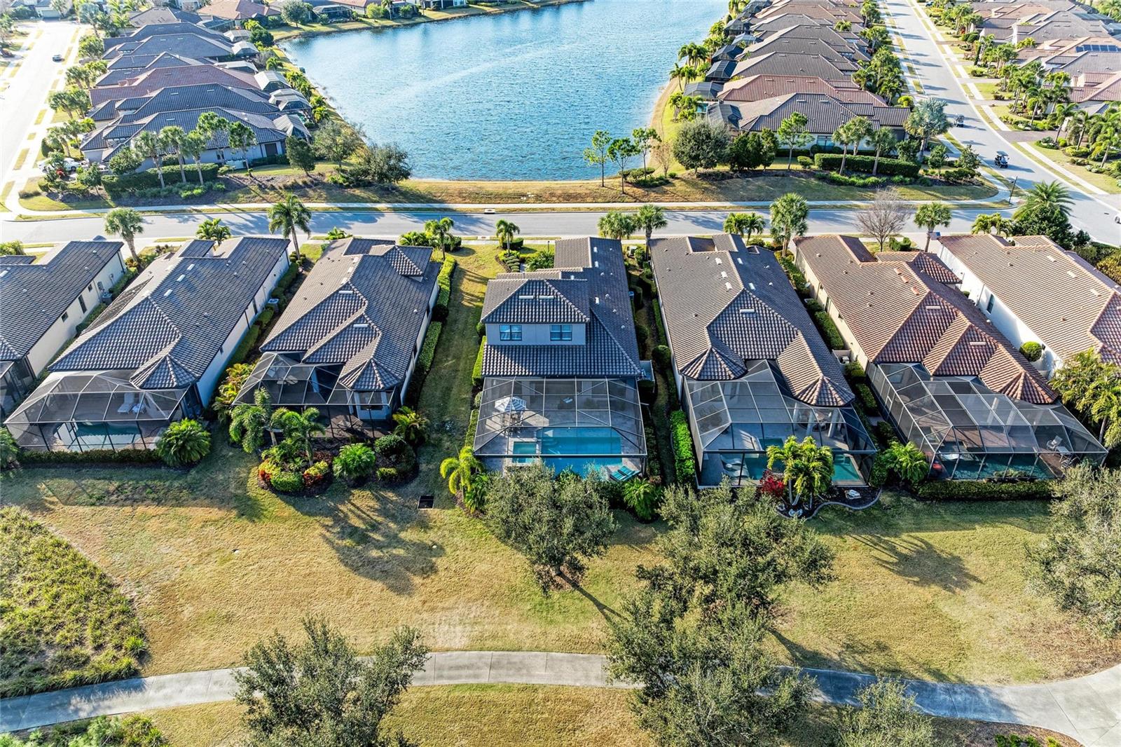 ESPLANADE GOLF & COUNTRY CLUB - Residential