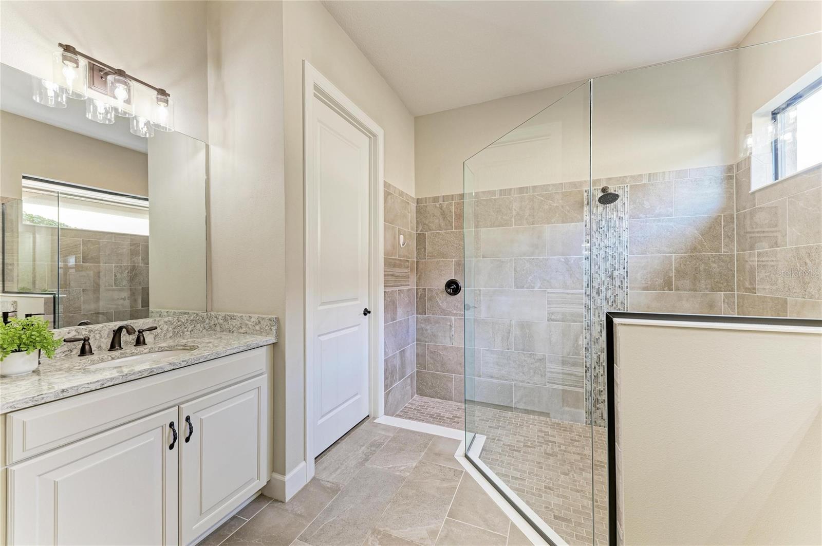 ESPLANADE GOLF & COUNTRY CLUB - Residential