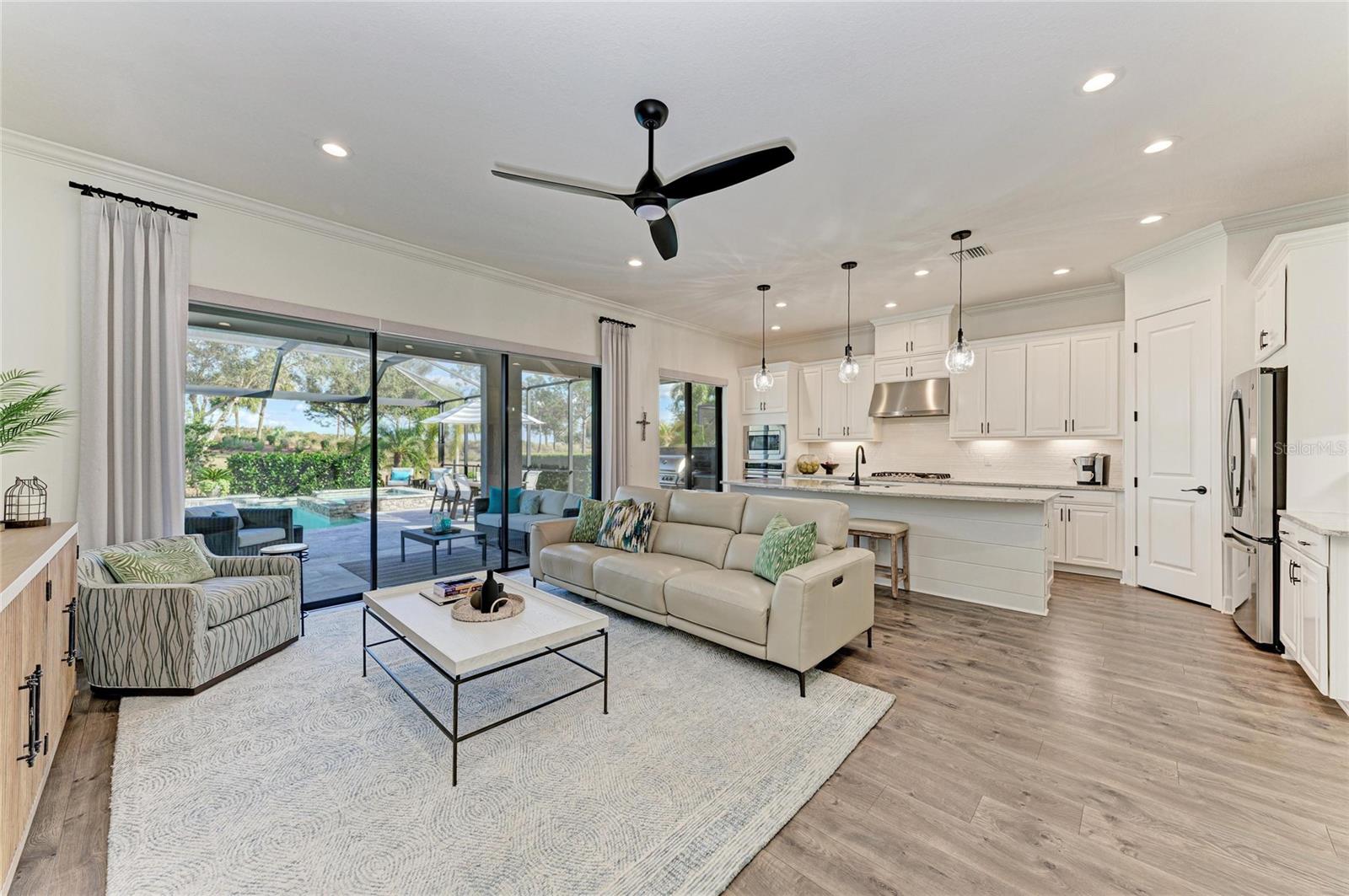 ESPLANADE GOLF & COUNTRY CLUB - Residential