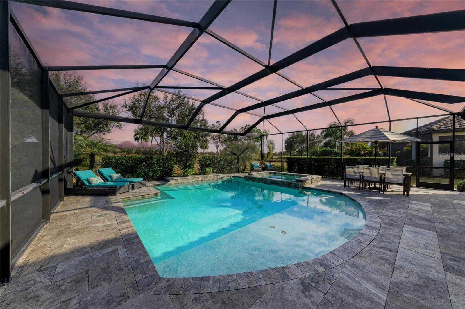 ESPLANADE GOLF & COUNTRY CLUB - Residential