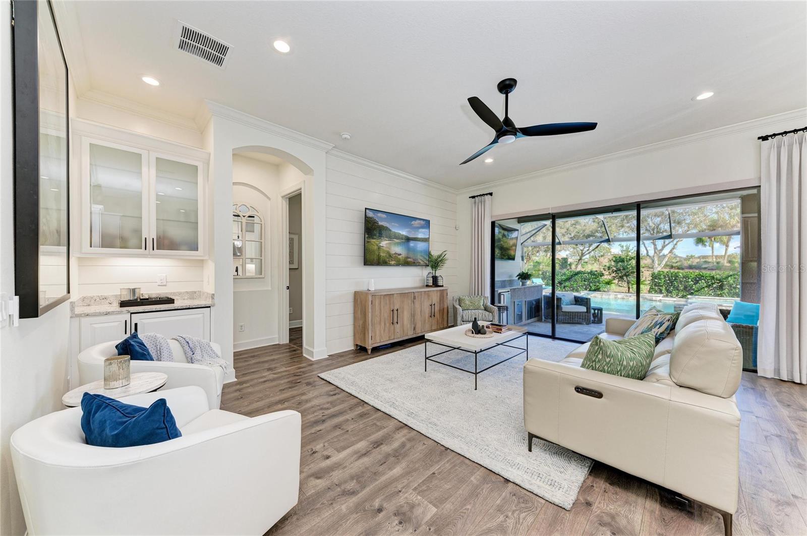 ESPLANADE GOLF & COUNTRY CLUB - Residential