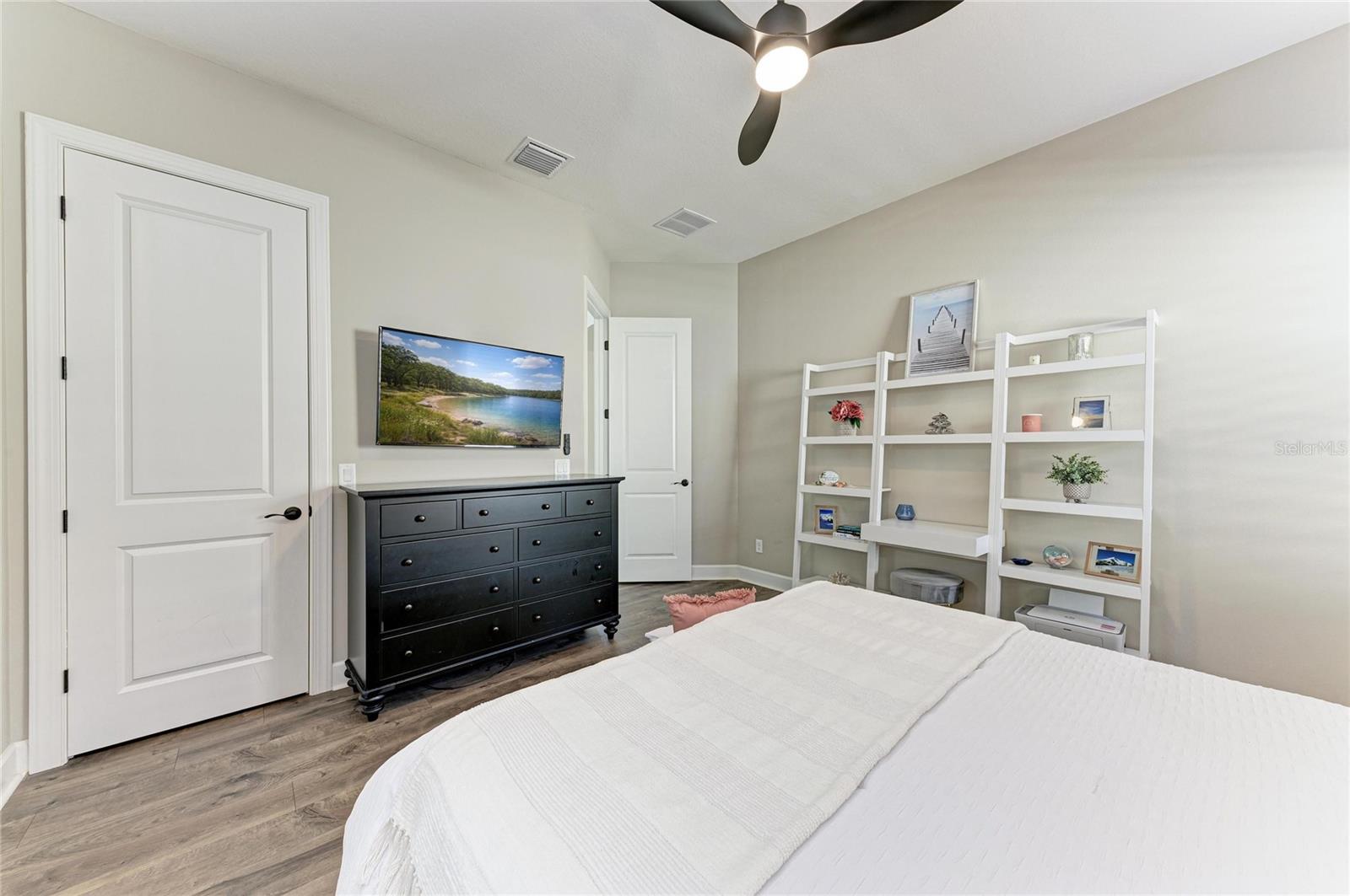 ESPLANADE GOLF & COUNTRY CLUB - Residential