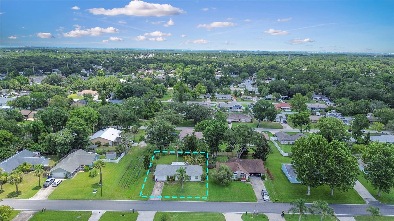 1903 WILLOW OAK DRIVE