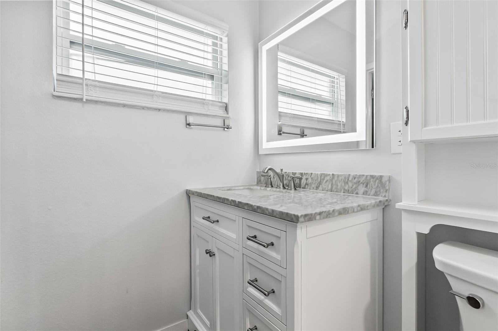 OAKLAND ESTATES 1ST SEC - Residential