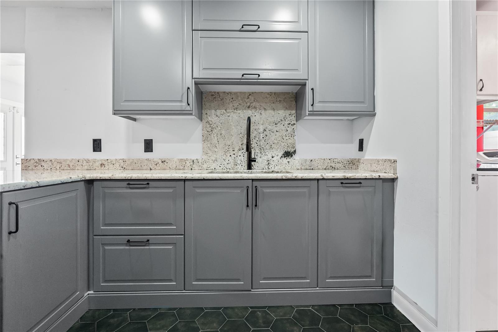 OAKLAND ESTATES 1ST SEC - Residential