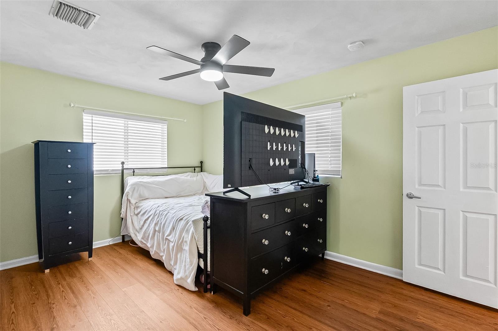 OAKLAND ESTATES 1ST SEC - Residential