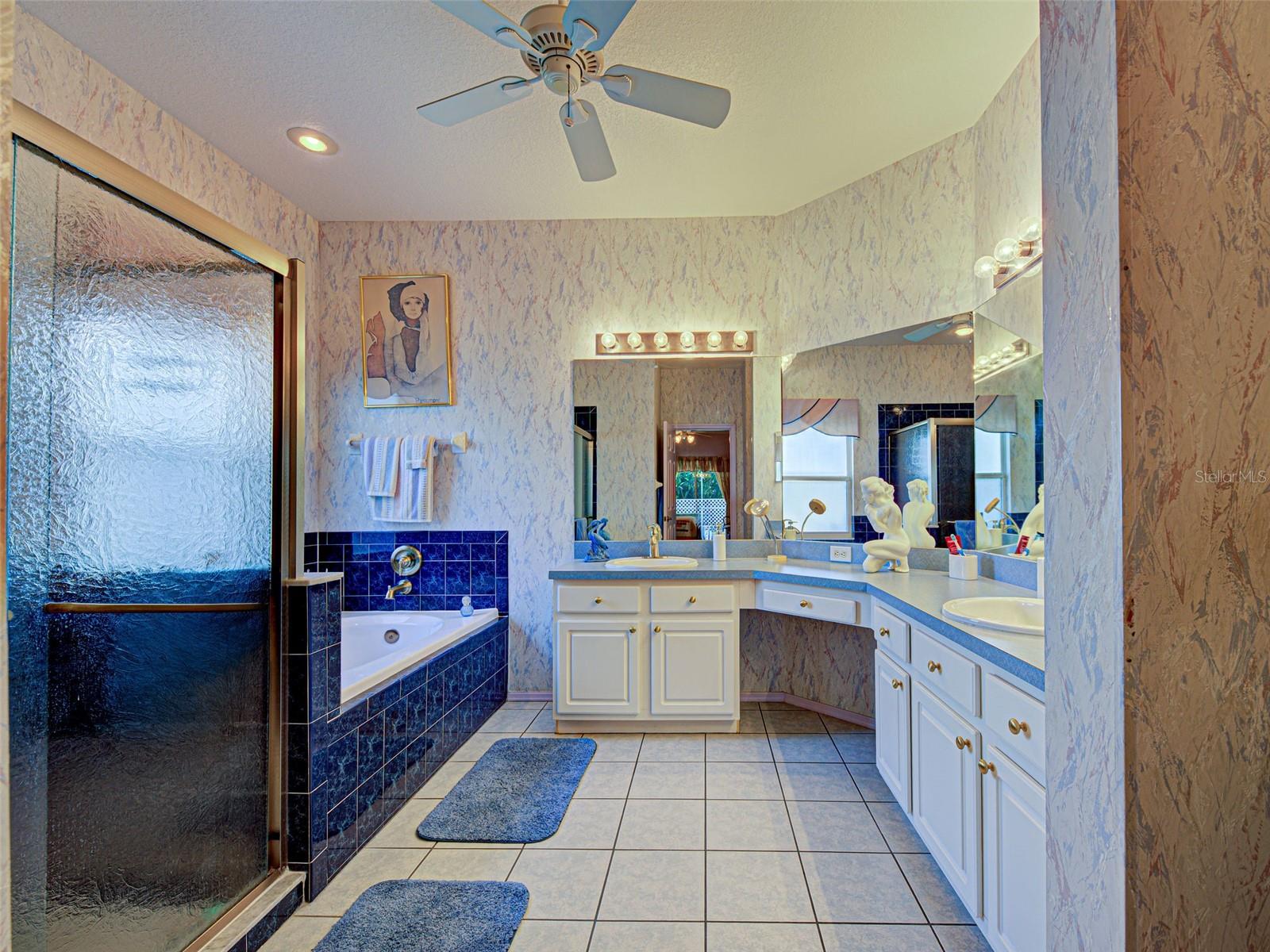 WOODMERE LAKES - Residential