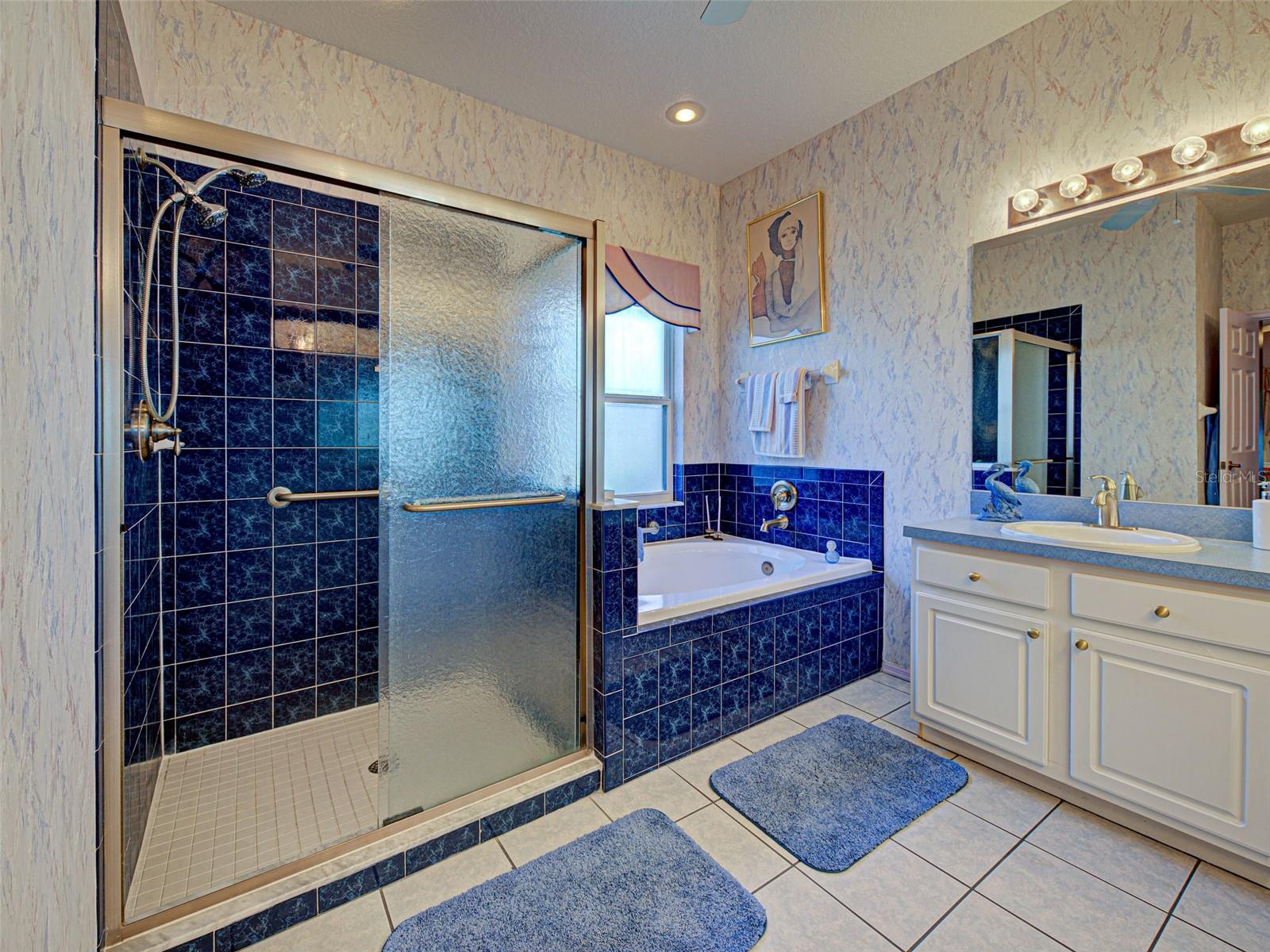 WOODMERE LAKES - Residential