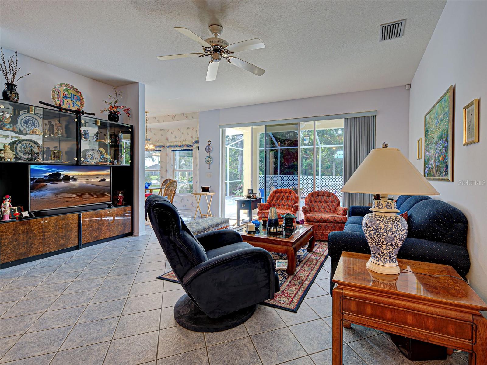 WOODMERE LAKES - Residential