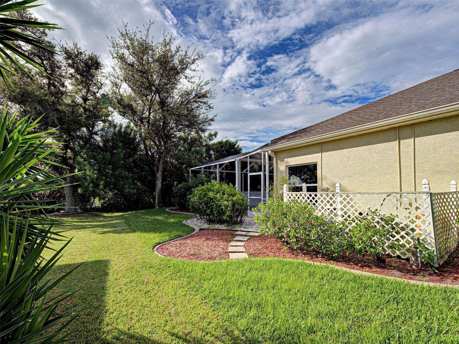 WOODMERE LAKES - Residential