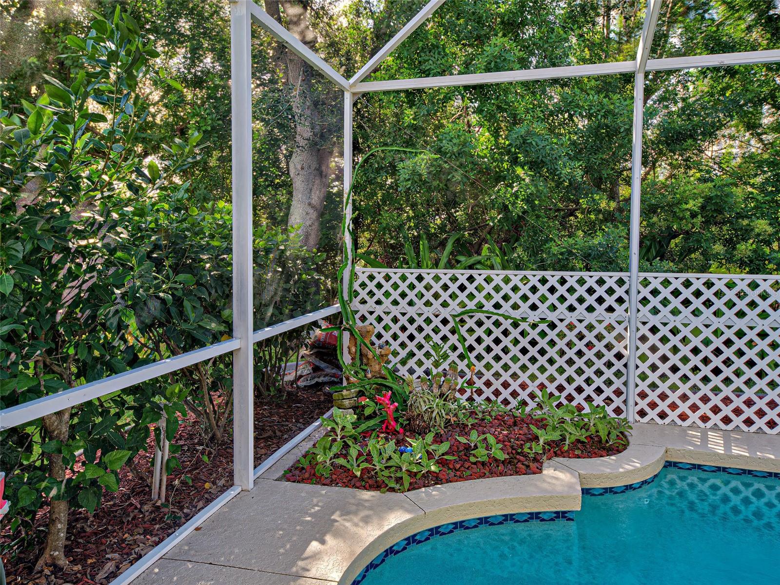 WOODMERE LAKES - Residential