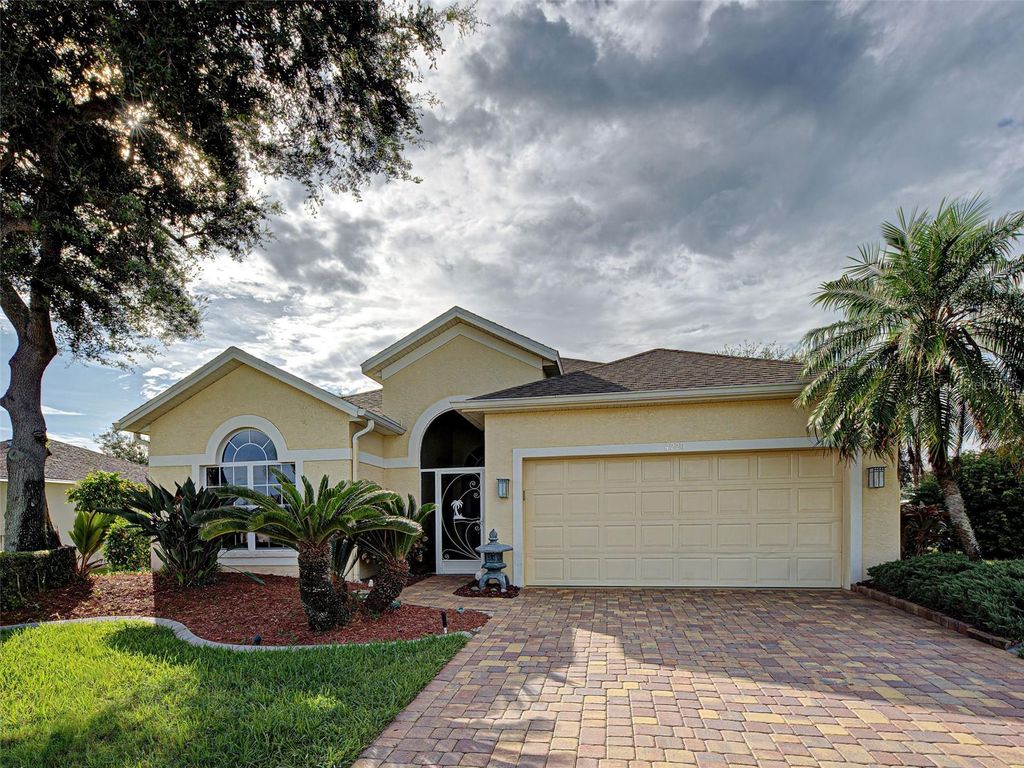 Photo of 4220 Tennyson Way, Venice, FL 34293 (MLS # N6140180)