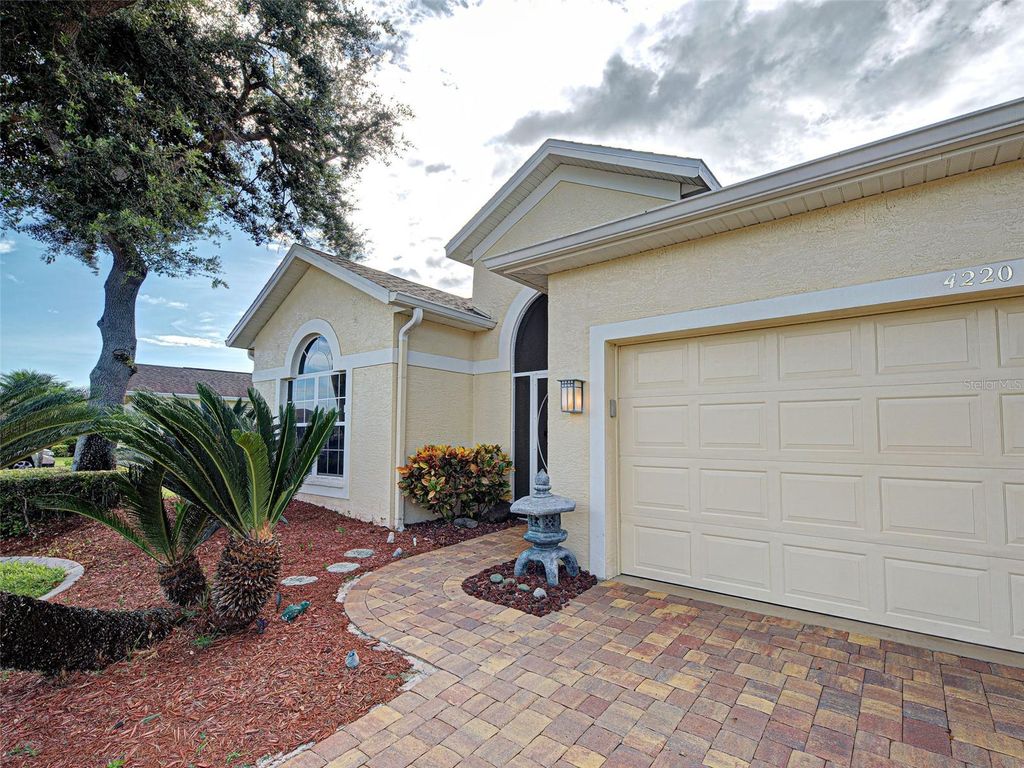 Photo of 4220 Tennyson Way, Venice, FL 34293 (MLS # N6140180)