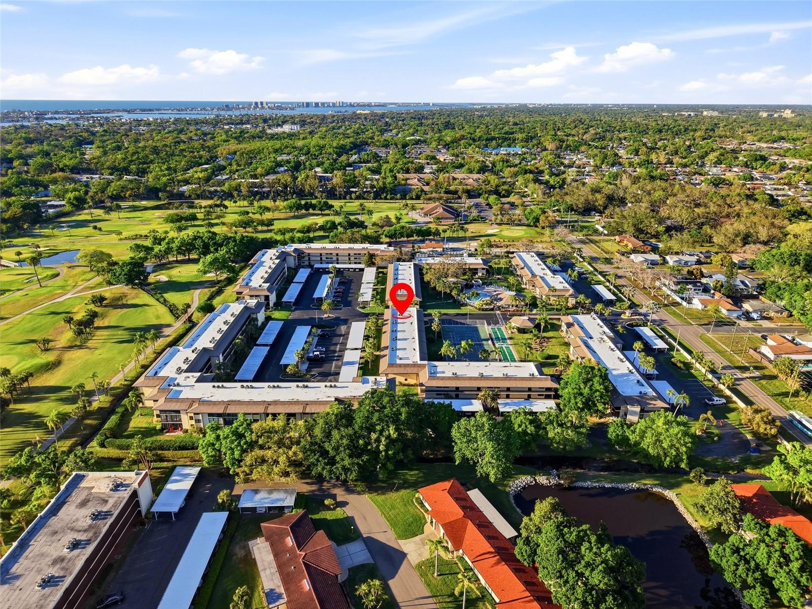 VILLAS DE GOLF CONDO - Residential