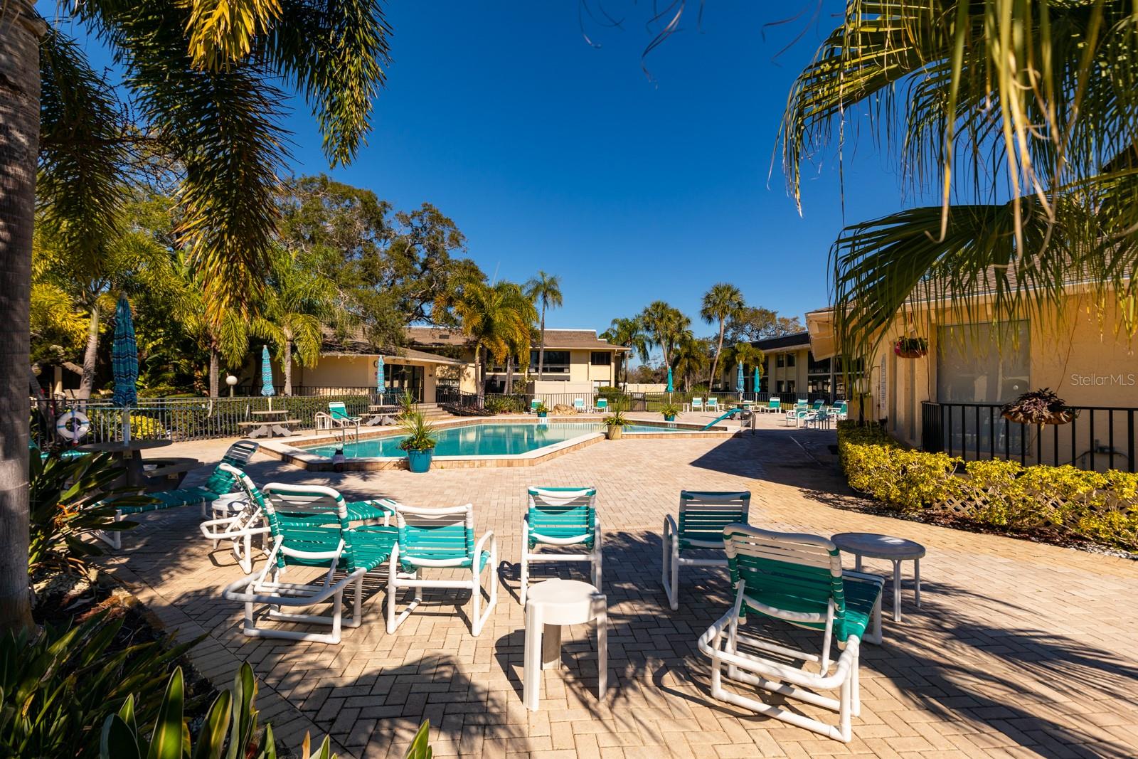 VILLAS DE GOLF CONDO - Residential