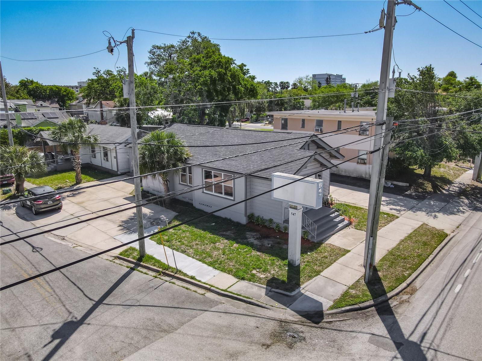 547 N RIDGEWOOD AVENUE