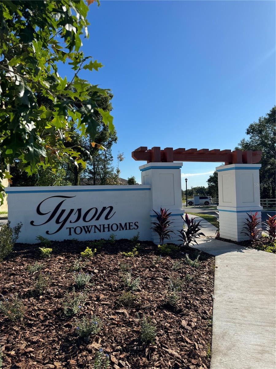 TYSON TOWNHOMES - Residential