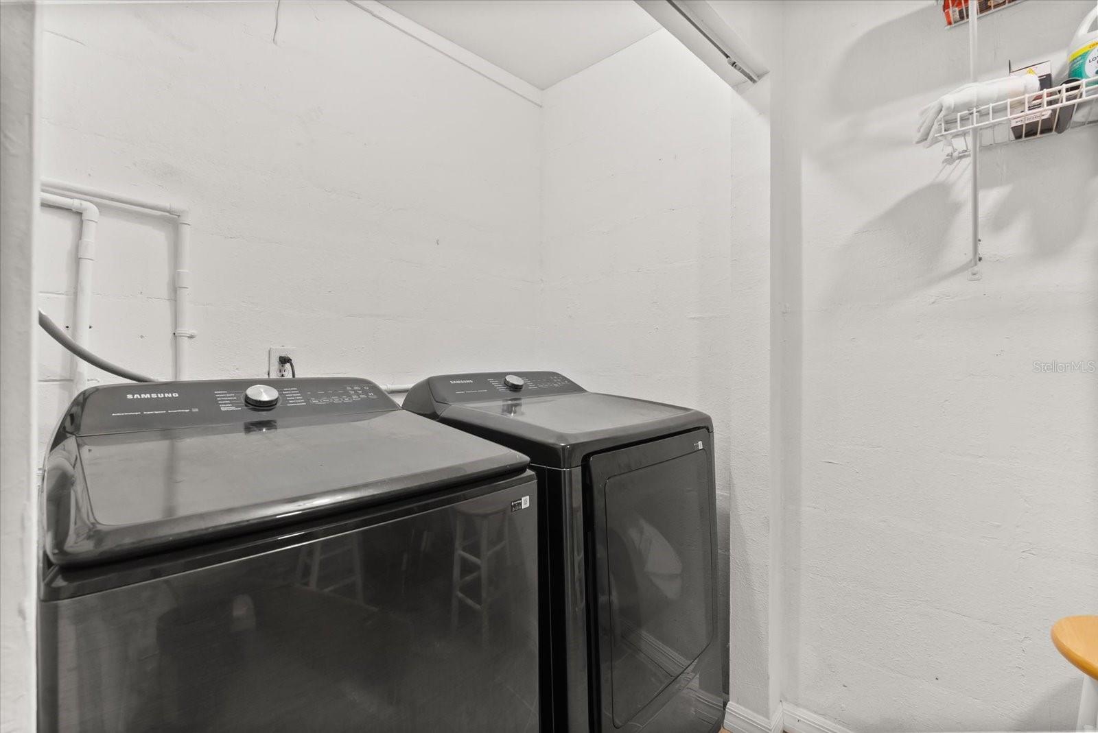 LONGWOOD PARK - Residential