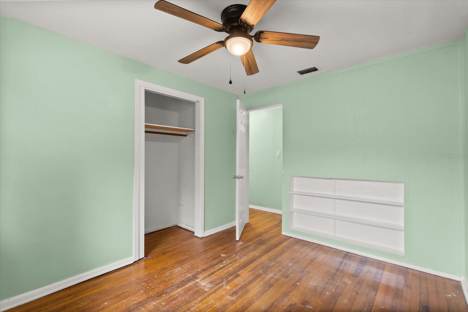 LONGWOOD PARK - Residential