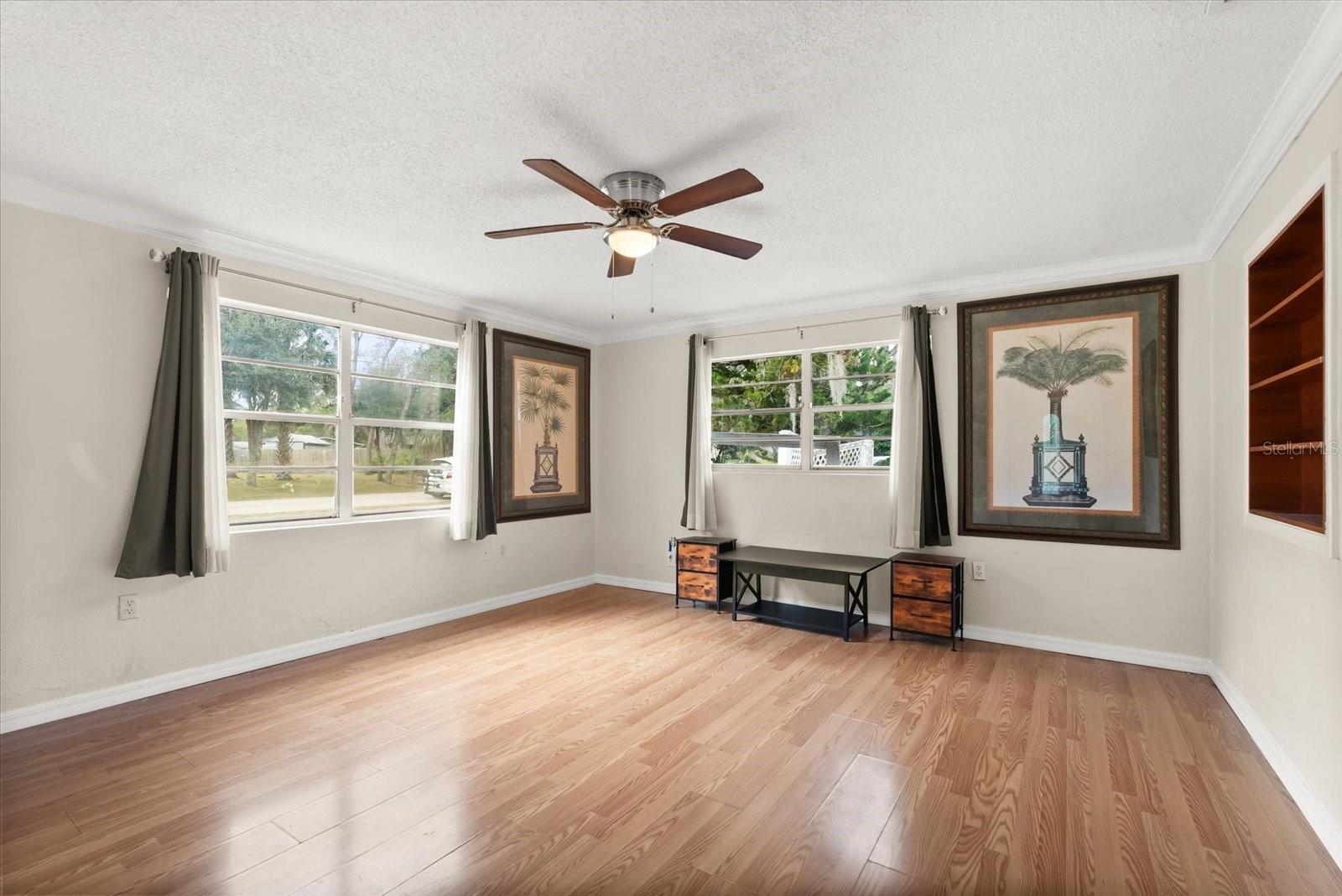 LONGWOOD PARK - Residential