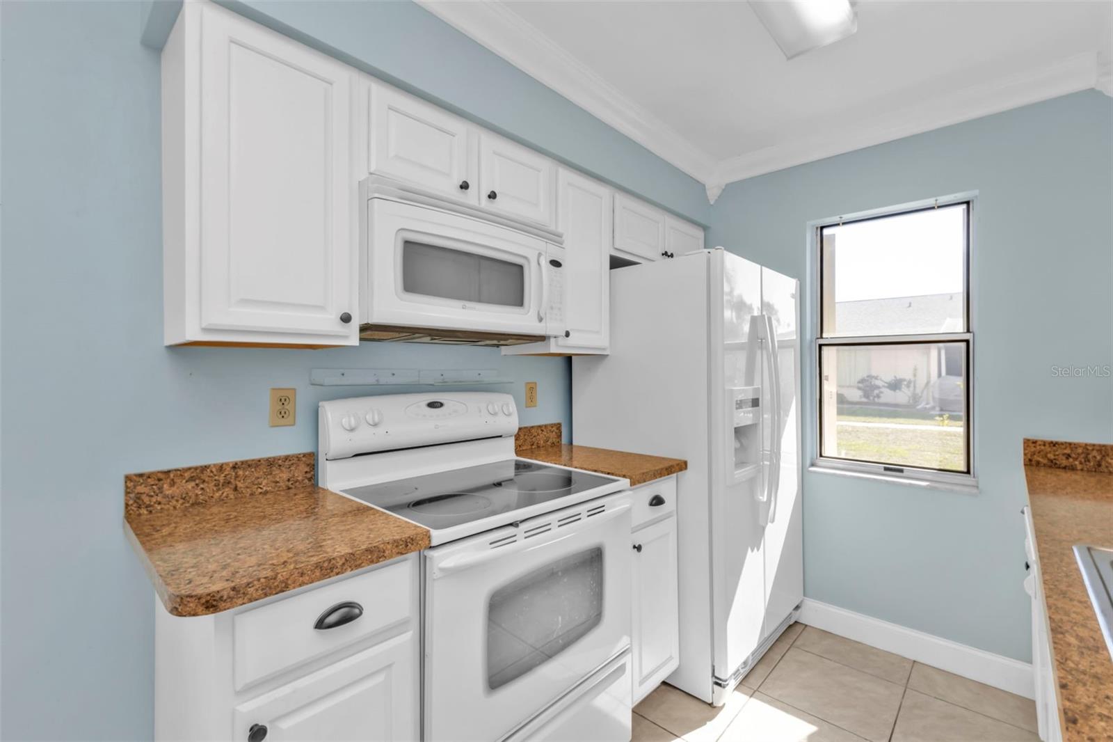 25068 HARBORVIEW ROAD 3B
