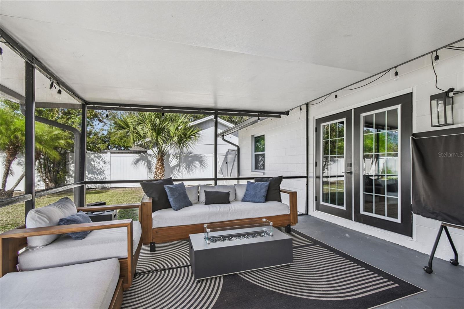 BRANDON LAKEWOOD ESTATES ADD - Residential