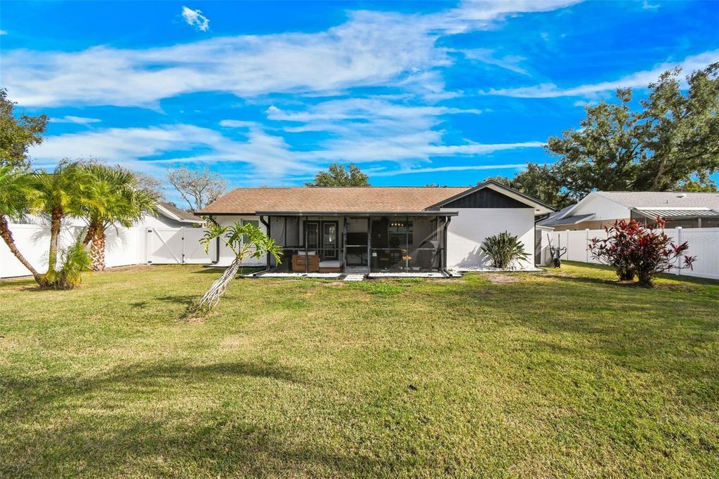 Photo of 1729 Lake Crest Avenue, Brandon, FL 33510 (MLS # TB8458474)