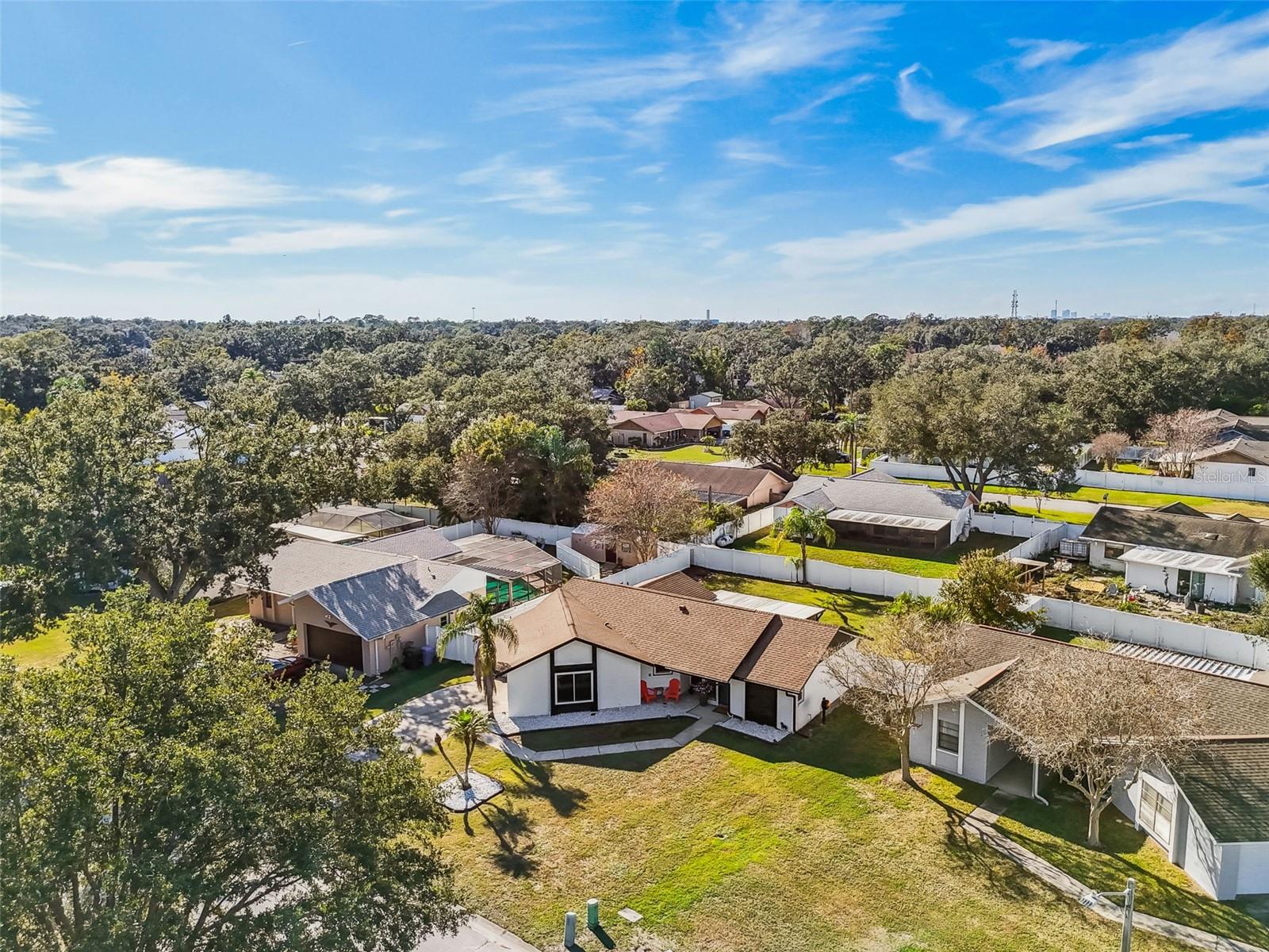 BRANDON LAKEWOOD ESTATES ADD - Residential