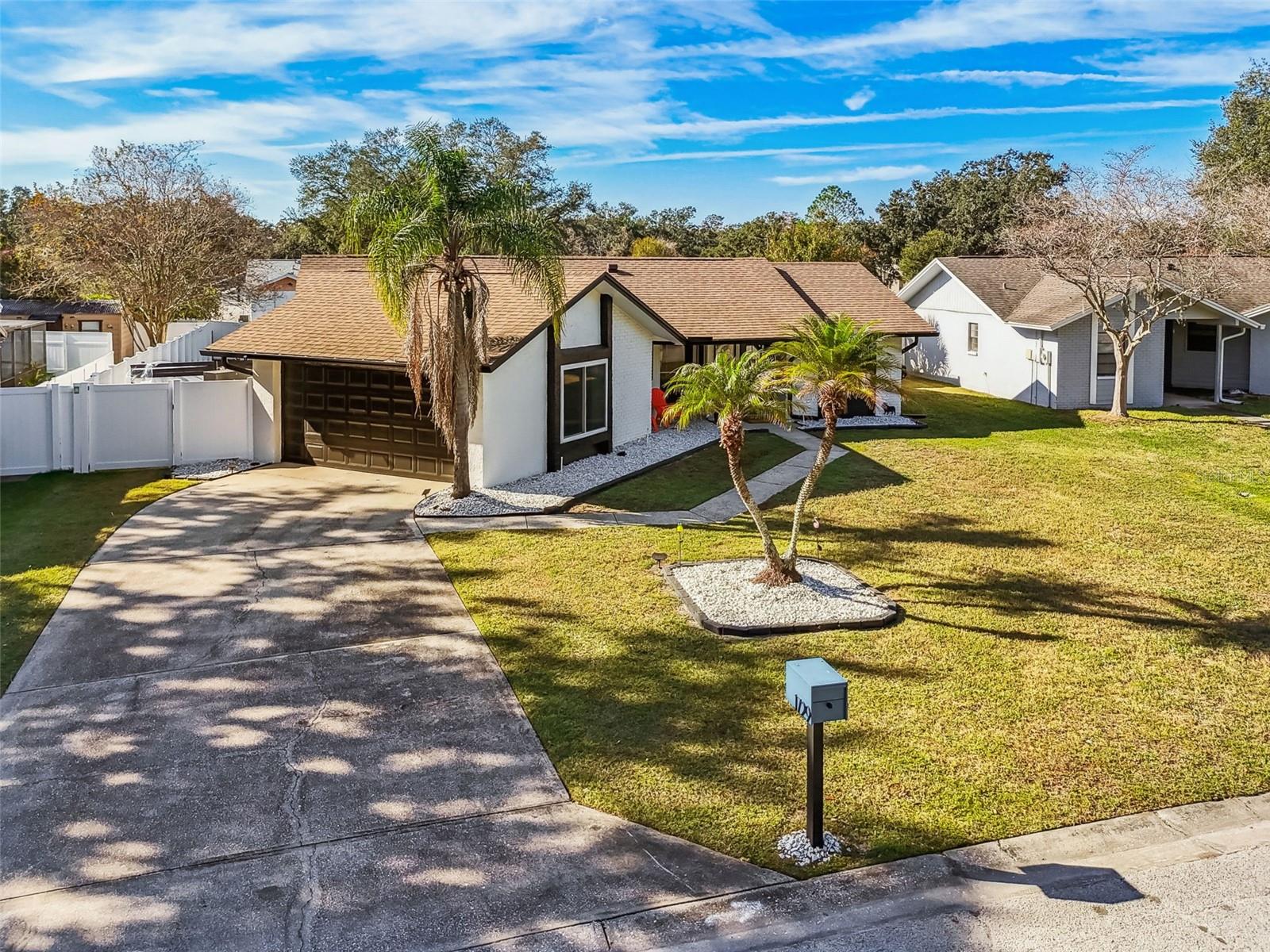 BRANDON LAKEWOOD ESTATES ADD - Residential