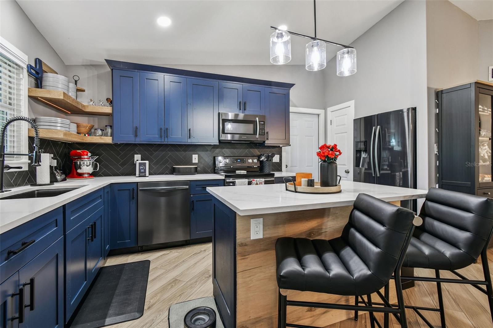 BRANDON LAKEWOOD ESTATES ADD - Residential