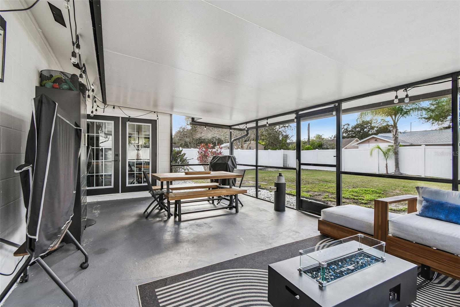 BRANDON LAKEWOOD ESTATES ADD - Residential