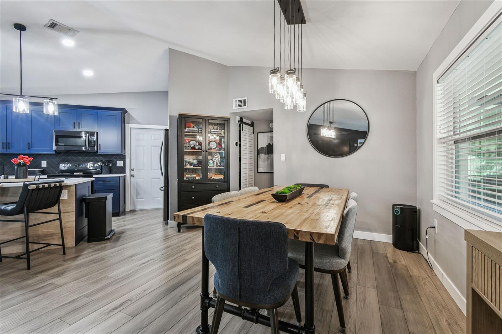 BRANDON LAKEWOOD ESTATES ADD - Residential