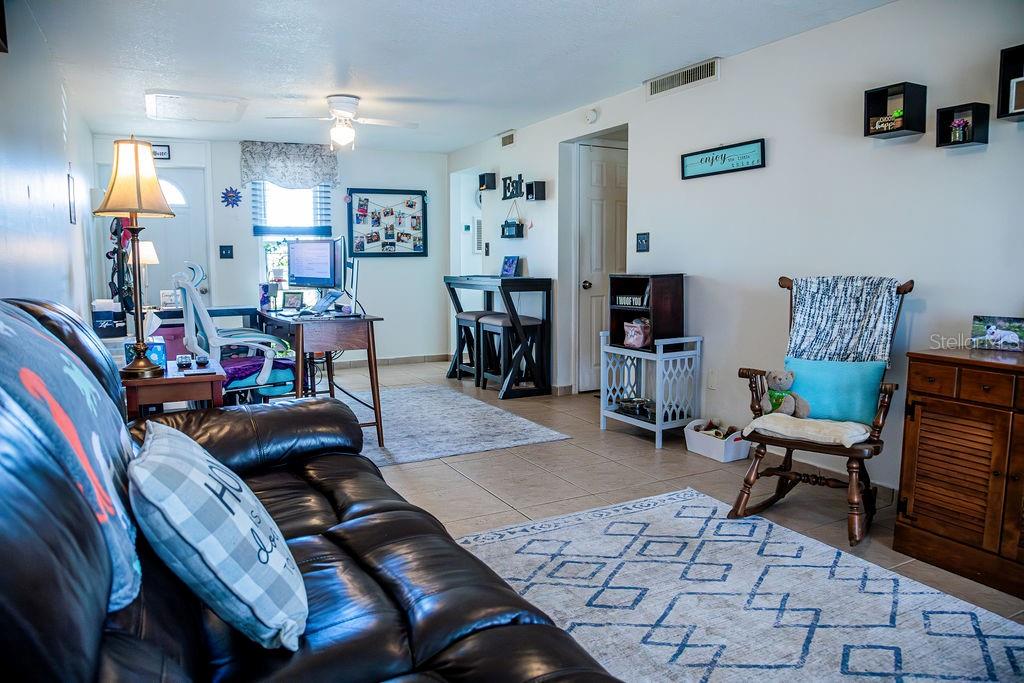 LAKESHORE CLUB - Residential