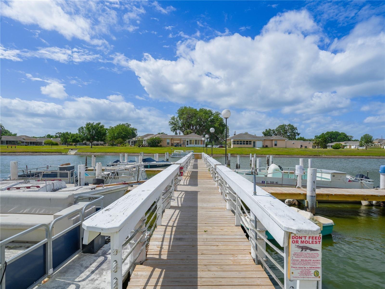 LAKESHORE CLUB - Residential