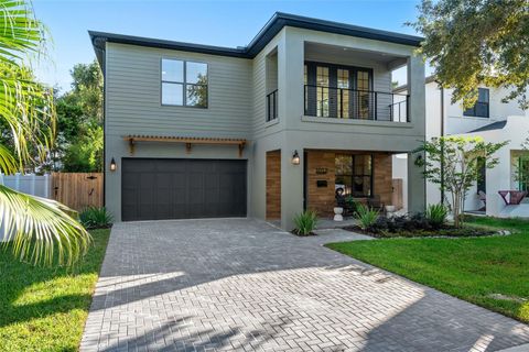 Photo of 1012 Stetson Street, Orlando, FL 32804 (MLS # O6353323)