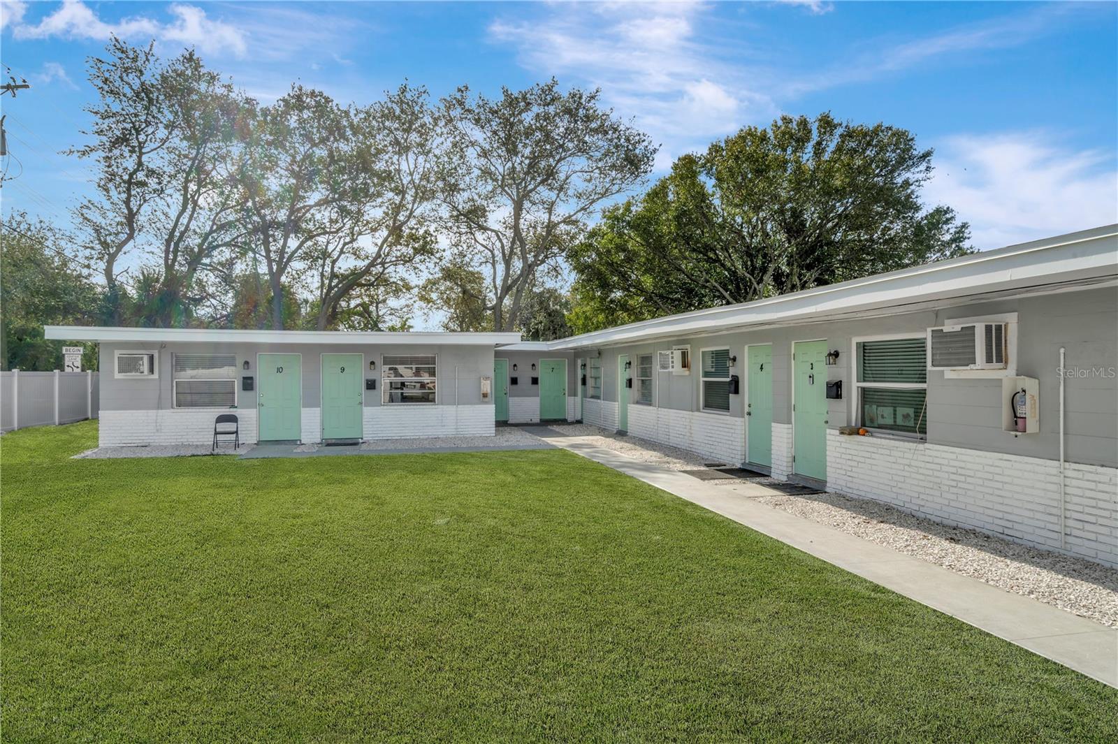 WEST PORT - Residential Lease