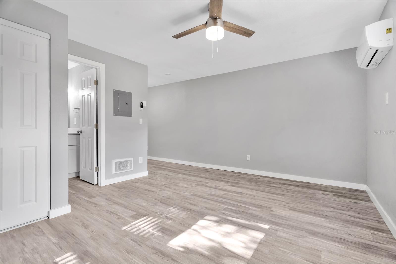 WEST PORT - Residential Lease