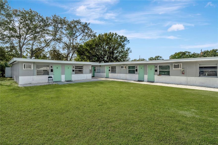 The Boulevard at West Shore is a boutique apartment community ideally located in South Tampa, just minutes from shopping, grocery stores, restaurants, and local parks.

This cozy studio unit offers comfortable living with a modern touch. It’s pet-friendly and includes an in-unit washer and dryer for your convenience.

Application Requirements:
Minimum credit score: 630+
Income: At least 2.5x the monthly rent
Background check required

Move-In Costs:
First month’s rent
Last month’s rent
Security deposit