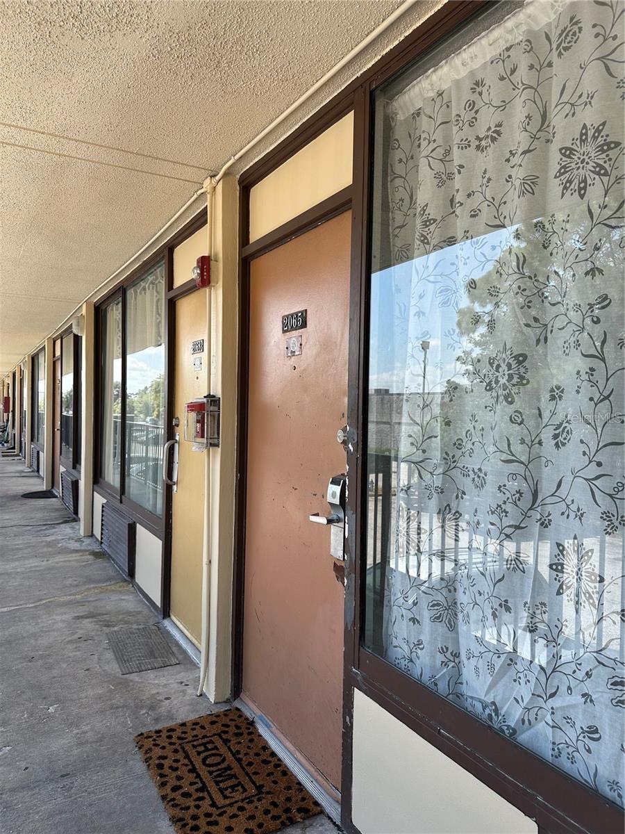 SANDLAKE COURTYARDS CONDO 5901/3515 - Residential