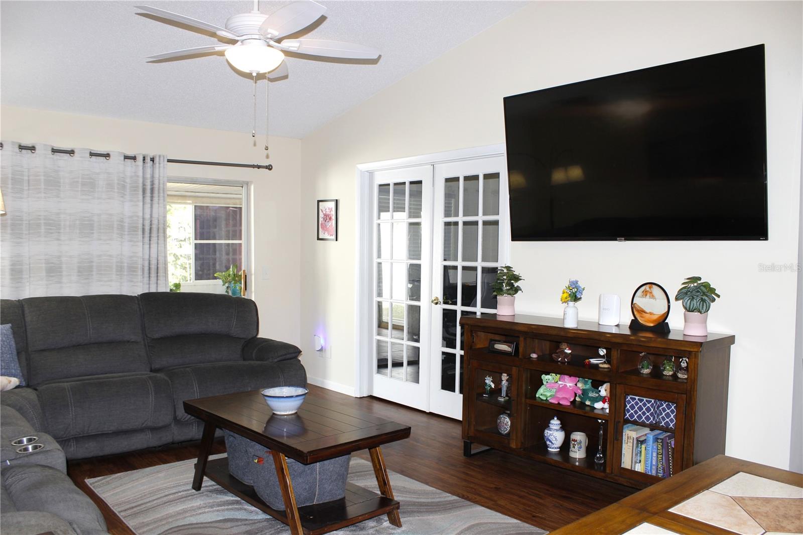 CYPRESS TRACE - Residential