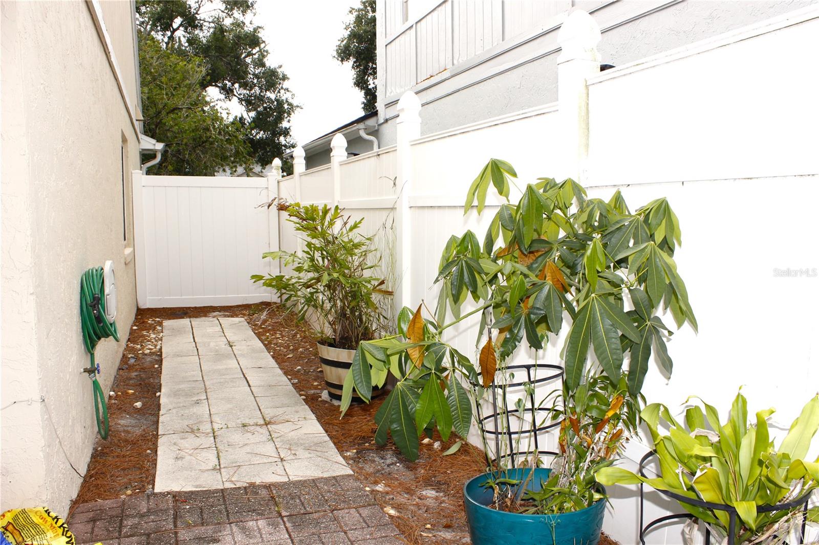 CYPRESS TRACE - Residential