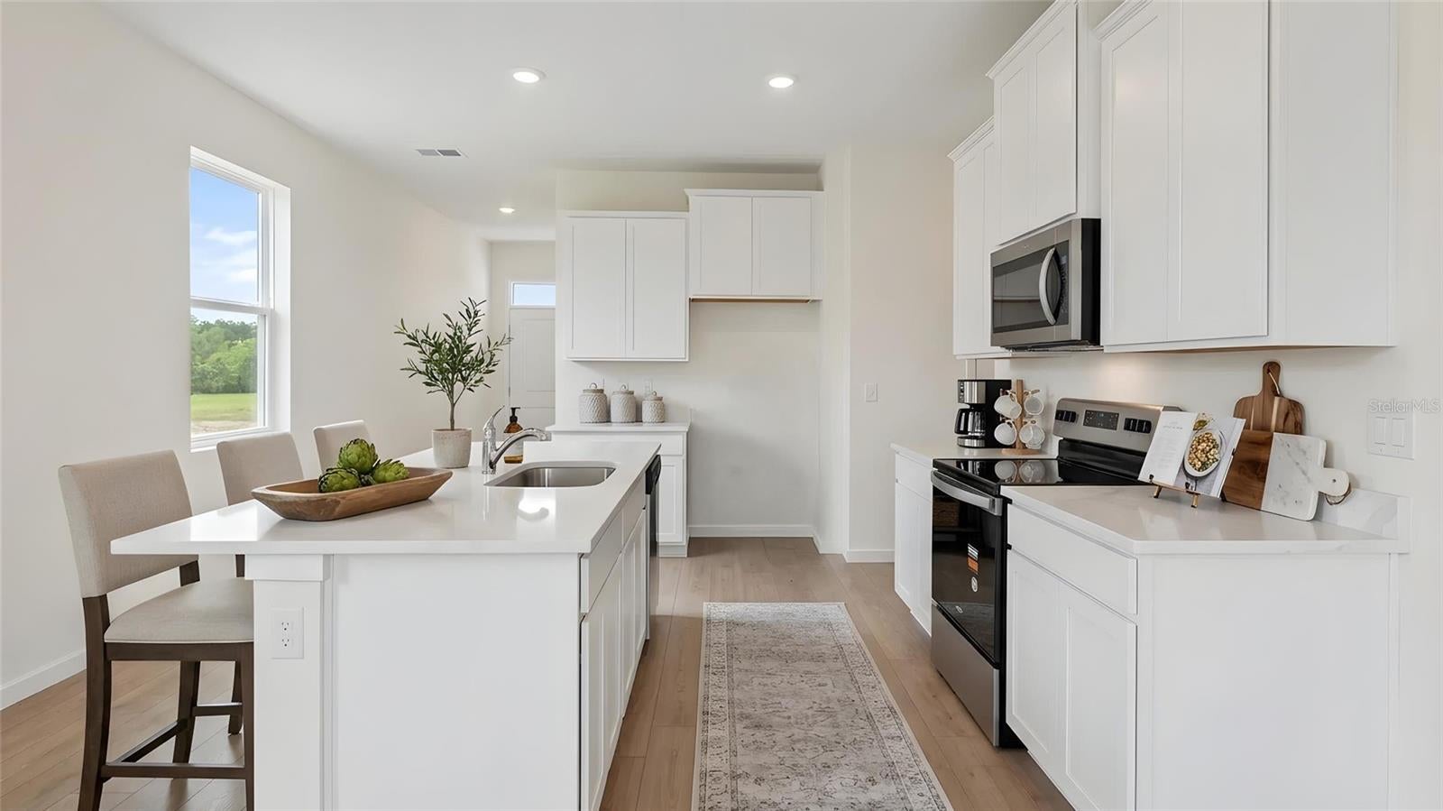 8605 PINECREST TRAIL