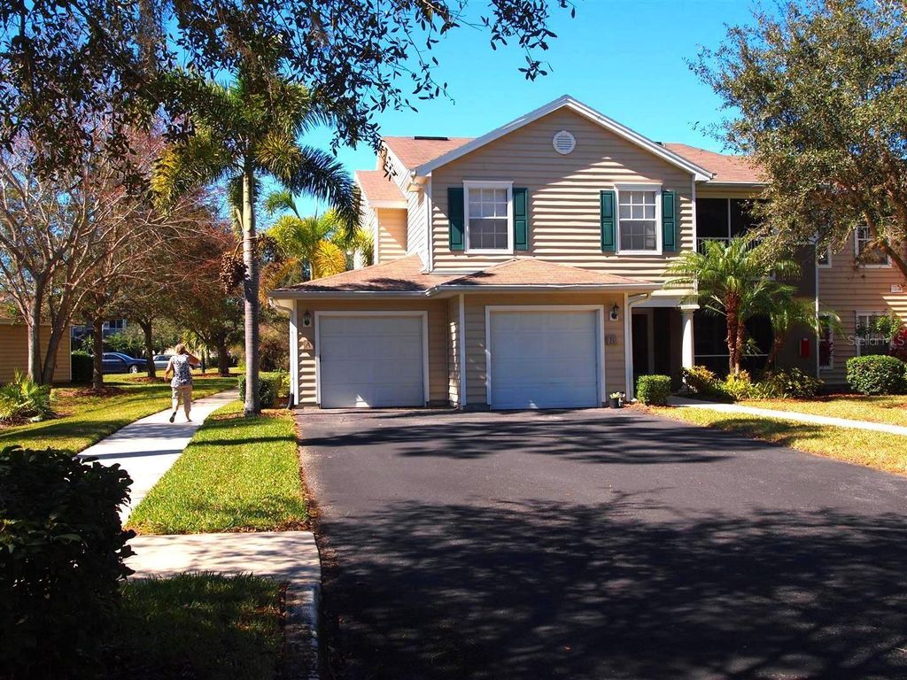 Photo of 7428 Vista Way #201, Bradenton, FL 34202 (MLS # A4661584)