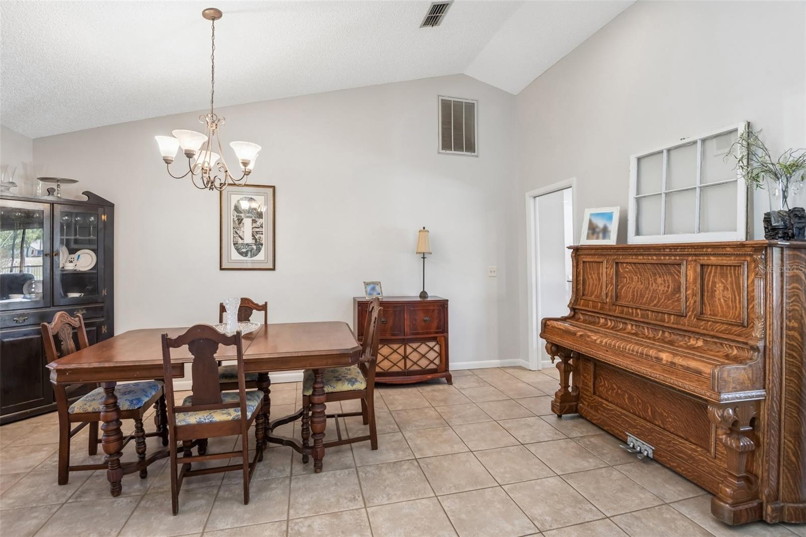 3463 NORTHRIDGE DRIVE