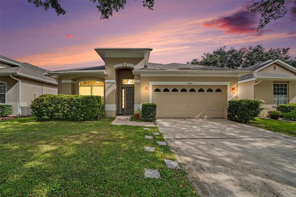 Photo of 8257 Baywood Vista Drive, Orlando, FL 32810 (MLS # O6432101)