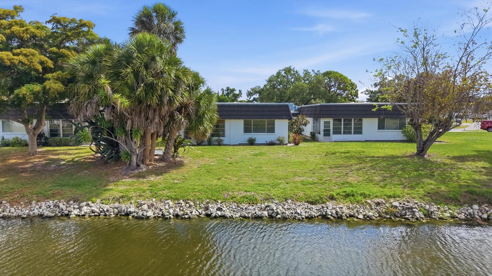 GLEN OAKS RIDGE VILLAS 2 - Residential